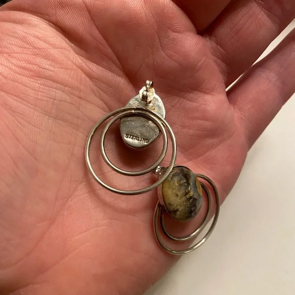 Elegant Brown Earrings with Circular Hoops and Oval Stones - Picture 3 of 6